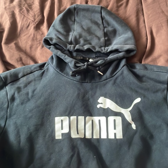 Black PUMA hoodie - Picture 2 of 2